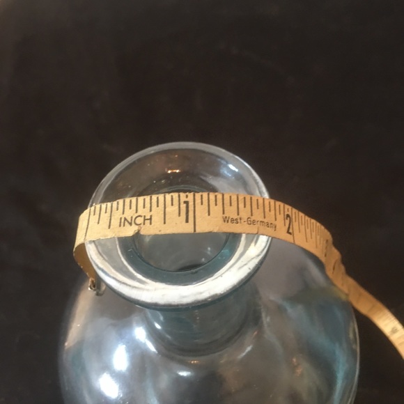 Vtg Wine Carafe Clear Glass Vase 7” Tall 5” Wide - Picture 6 of 7